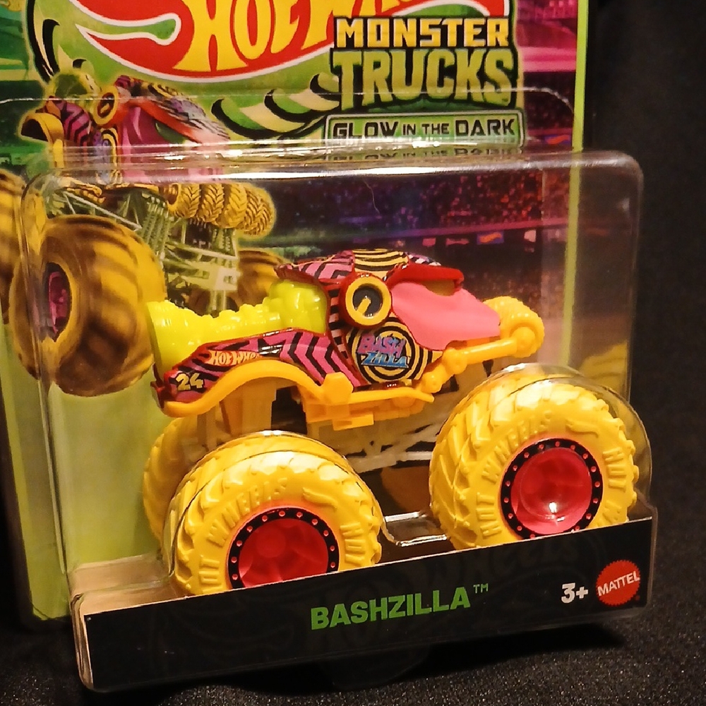 Monster Trucks Bashzilla - Yellow and Pink GLOW IN THE DARK